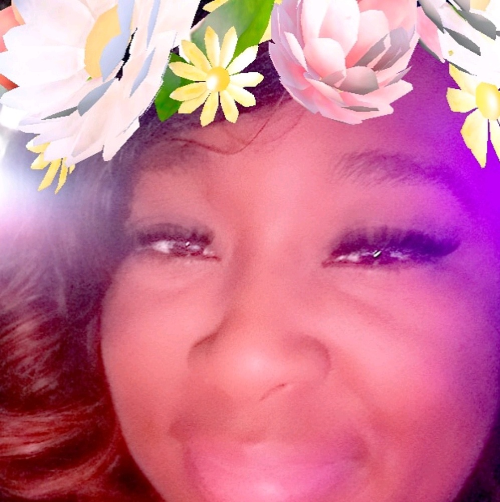 Meet your Posher, Jenelle